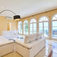 Villa in Spain, Balearic Islands, Palma, 700 sq.m.