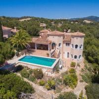 Villa in Spain, Balearic Islands, Palma, 200 sq.m.