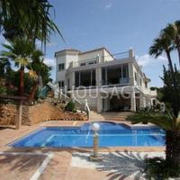 Villa in Spain, Andalucia, 740 sq.m.