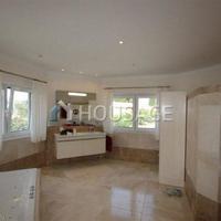 Villa in Spain, Andalucia, 740 sq.m.