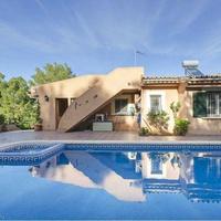 Villa in Spain, Balearic Islands, Palma, 130 sq.m.