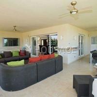 Villa in Spain, Andalucia, 331 sq.m.