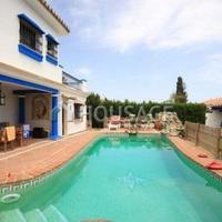 Villa in Spain, Andalucia, 362 sq.m.