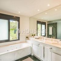 Villa in Spain, Andalucia, 467 sq.m.