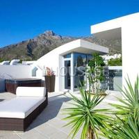 Villa in Spain, Andalucia, 393 sq.m.