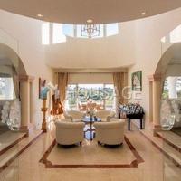 Villa in Spain, Andalucia, 1064 sq.m.