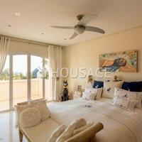 Villa in Spain, Andalucia, 1064 sq.m.