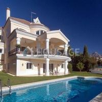 Villa in Spain, Andalucia, 1064 sq.m.