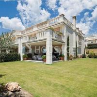 Villa in Spain, Andalucia, 600 sq.m.