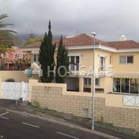 Villa in Spain, Canary Islands, Santa Cruz de Tenerife, 405 sq.m.
