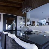 Villa in Spain, Canary Islands, Santa Cruz de Tenerife, 897 sq.m.