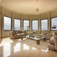 Villa in Spain, Canary Islands, Santa Cruz de Tenerife, 650 sq.m.