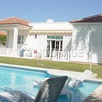 Villa in Spain, Canary Islands, Santa Cruz de Tenerife, 1080 sq.m.