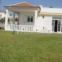 Villa in Spain, Canary Islands, Santa Cruz de Tenerife, 1080 sq.m.