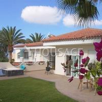 Villa in Spain, Canary Islands, Santa Cruz de Tenerife, 1201 sq.m.