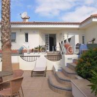 Villa in Spain, Canary Islands, Santa Cruz de Tenerife, 1201 sq.m.
