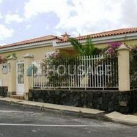 Villa in Spain, Canary Islands, Santa Cruz de Tenerife, 650 sq.m.