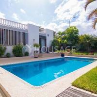Villa in Spain, Canary Islands, Santa Cruz de Tenerife, 490 sq.m.
