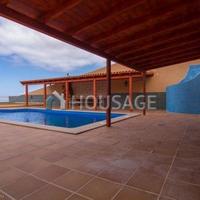 Villa in Spain, Canary Islands, Santa Cruz de Tenerife, 1315 sq.m.