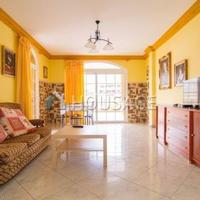 Villa in Spain, Canary Islands, Santa Cruz de Tenerife, 856 sq.m.