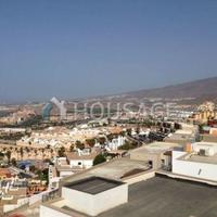 Villa in Spain, Canary Islands, Santa Cruz de Tenerife