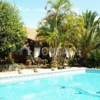 Villa in Spain, Canary Islands, Santa Cruz de Tenerife, 660 sq.m.