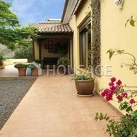 Villa in Spain, Canary Islands, Santa Cruz de Tenerife, 660 sq.m.