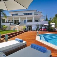 Villa in Spain, Andalucia, 672 sq.m.