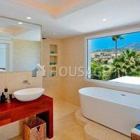 Villa in Spain, Andalucia, 672 sq.m.