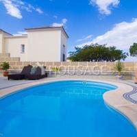 Villa in Spain, Canary Islands, Santa Cruz de Tenerife, 112 sq.m.