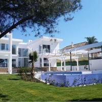 Villa in Spain, Andalucia, 700 sq.m.