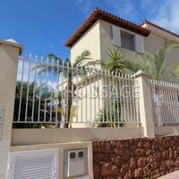 Вилла в Испании, Канарские Острова, Санта-Крус-де-Тенерифе, 369 кв.м.