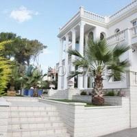 Villa in Spain, Catalunya, Girona, 500 sq.m.