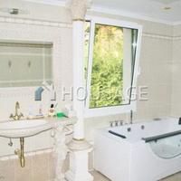 Villa in Spain, Catalunya, Girona, 500 sq.m.