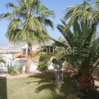 Villa in Spain, Canary Islands, Santa Cruz de Tenerife, 1270 sq.m.