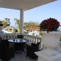 Villa in Spain, Canary Islands, Santa Cruz de Tenerife, 1270 sq.m.