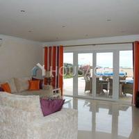 Villa in Spain, Canary Islands, Santa Cruz de Tenerife, 220 sq.m.