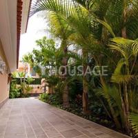 Villa in Spain, Canary Islands, Santa Cruz de Tenerife, 1300 sq.m.