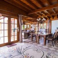 Villa in Spain, Canary Islands, Santa Cruz de Tenerife, 1300 sq.m.