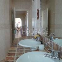 Villa in Spain, Canary Islands, Santa Cruz de Tenerife, 1180 sq.m.
