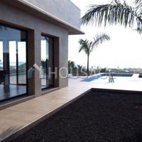 Villa in Spain, Canary Islands, Santa Cruz de Tenerife, 821 sq.m.