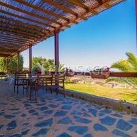 Villa in Spain, Canary Islands, Santa Cruz de Tenerife, 6790 sq.m.