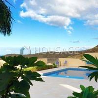Villa in Spain, Canary Islands, Santa Cruz de Tenerife, 340 sq.m.