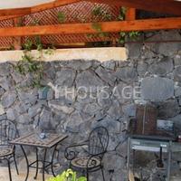 Villa in Spain, Canary Islands, Santa Cruz de Tenerife, 1111 sq.m.