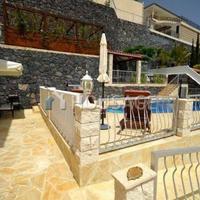 Villa in Spain, Canary Islands, Santa Cruz de Tenerife, 1111 sq.m.