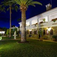 Villa in Spain, Canary Islands, Santa Cruz de Tenerife, 2427 sq.m.