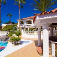 Villa in Spain, Canary Islands, Santa Cruz de Tenerife, 2427 sq.m.