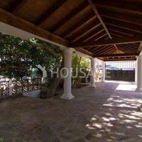 Villa in Spain, Canary Islands, Santa Cruz de Tenerife, 2427 sq.m.
