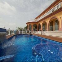 Villa in Spain, Canary Islands, Santa Cruz de Tenerife, 2200 sq.m.