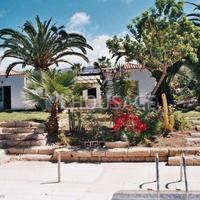 Villa in Spain, Canary Islands, Santa Cruz de Tenerife, 2693 sq.m.